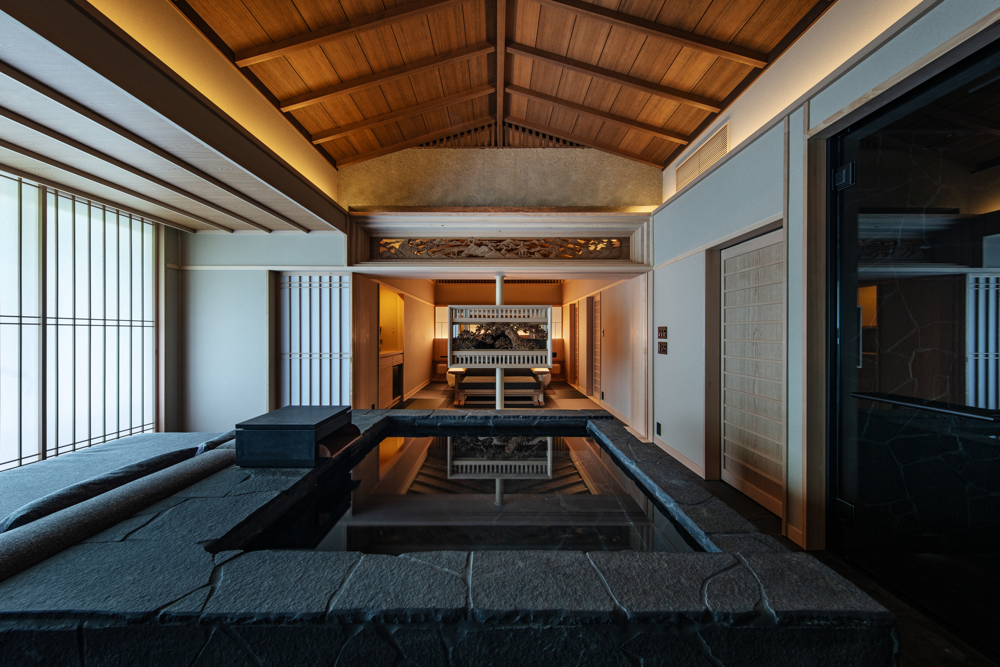 Hotel Nazuna Hakone Miyanoshita / STUDIO ALUC