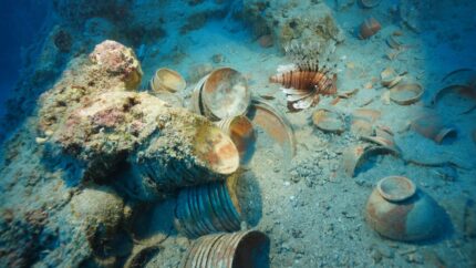 Naufrágio romano cheio de cerâmicas luxuosas intactas encontradas – The History Blog