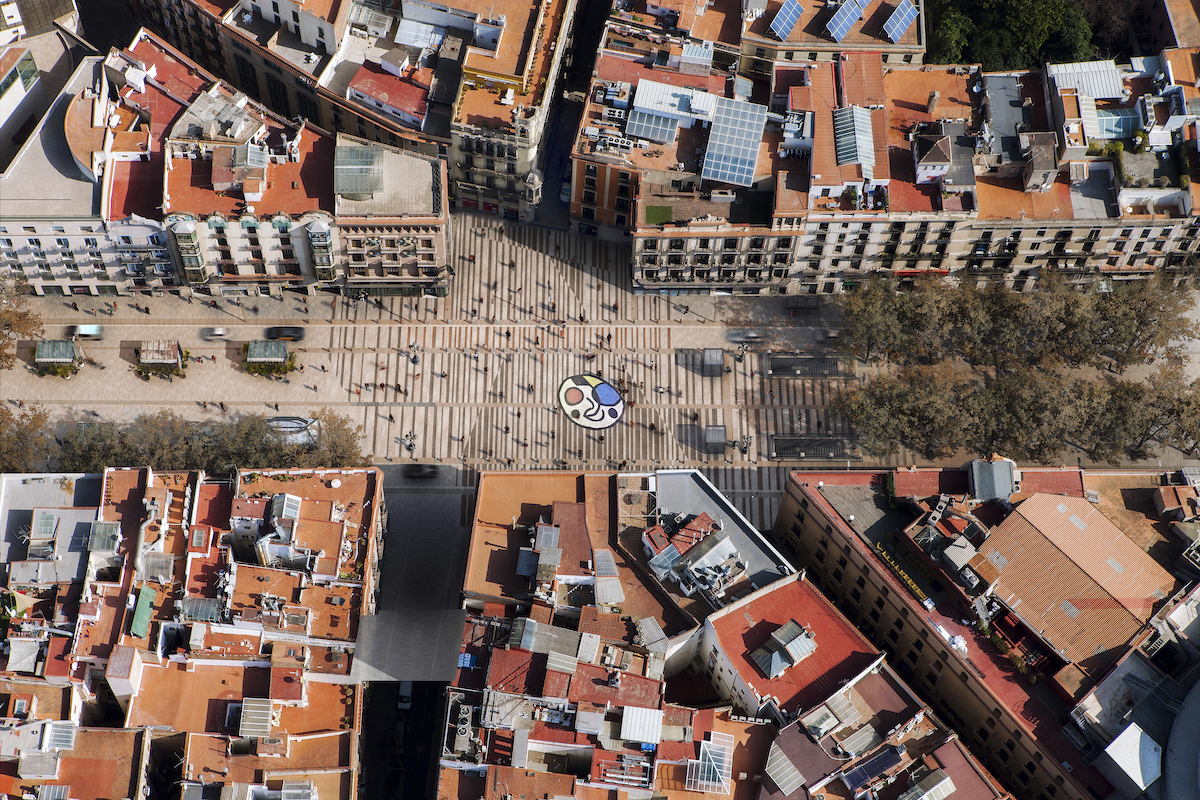 Projetando o Intermediário: Das Intervenções Táticas à Política Urbana em Barcelona