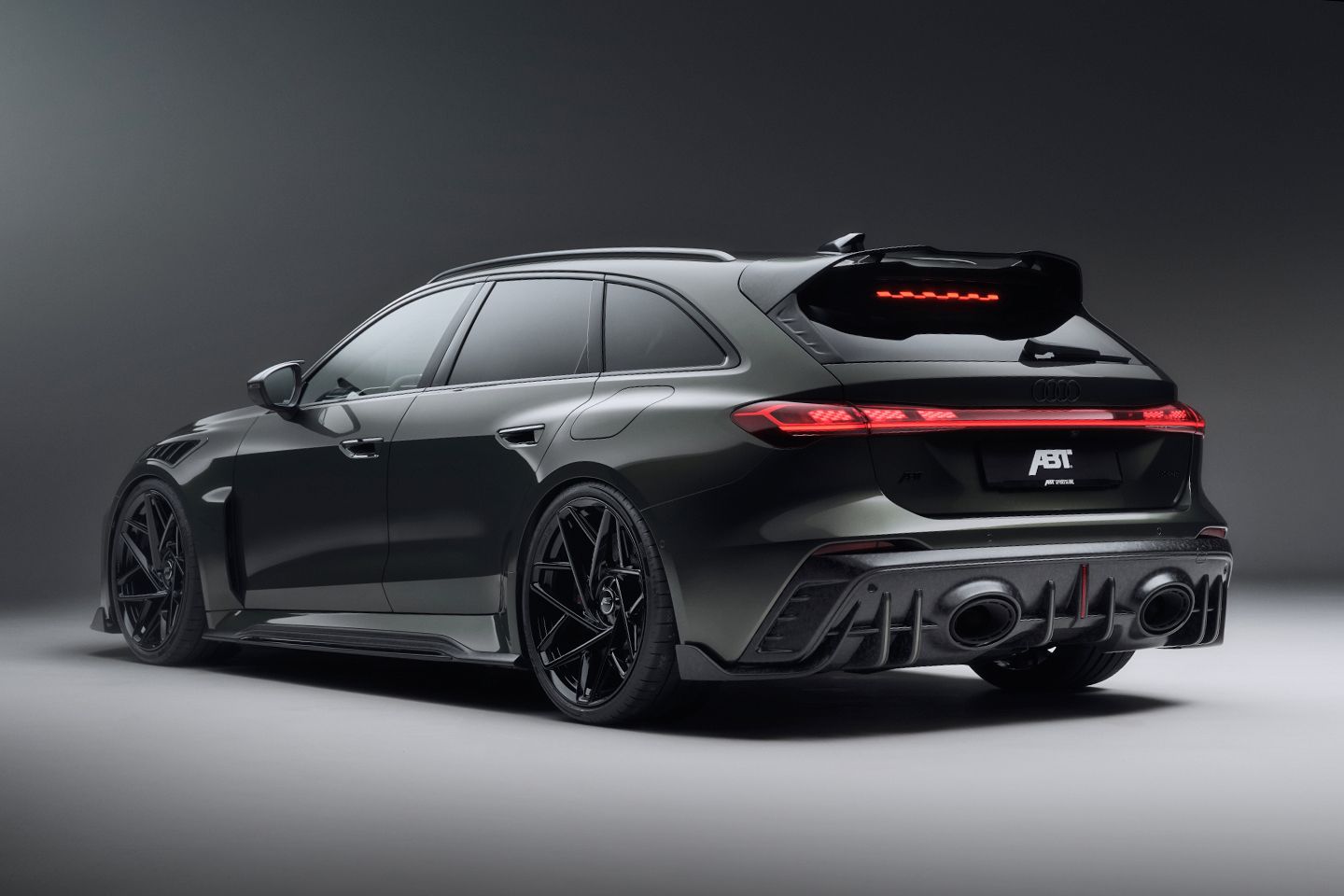 ‘Sem hesitação’ – Abt lança RS5-R de 720 cv